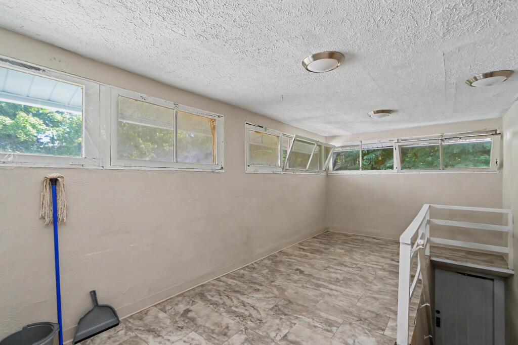 187 -187 1/2 West Broadway Street, Plymouth, Ohio 44865, 4 Bedrooms Bedrooms, ,Residential Income,For Sale,-187 1/2 West Broadway Street,20100683 187 -187 1/2 West Broadway Street, Plymouth, Ohio 44865, 4 Bedrooms Bedrooms, ,Residential Income,For Sale,-187 1/2 West Broadway Street,20100683
