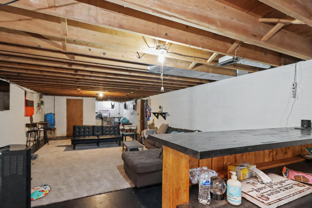 2811 Quaker Road, Bucyrus, Ohio 44820, 3 Bedrooms Bedrooms, ,2 BathroomsBathrooms,Residential,For Sale,Quaker Road,20100689