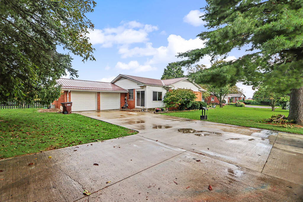 2811 Quaker Road, Bucyrus, Ohio 44820, 3 Bedrooms Bedrooms, ,2 BathroomsBathrooms,Residential,For Sale,Quaker Road,20100689