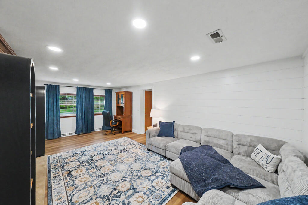 600 Woodcrest Drive, Mansfield, Ohio 44905, 3 Bedrooms Bedrooms, ,2 BathroomsBathrooms,Residential,For Sale,Woodcrest Drive,20100714 600 Woodcrest Drive, Mansfield, Ohio 44905, 3 Bedrooms Bedrooms, ,2 BathroomsBathrooms,Residential,For Sale,Woodcrest Drive,20100714