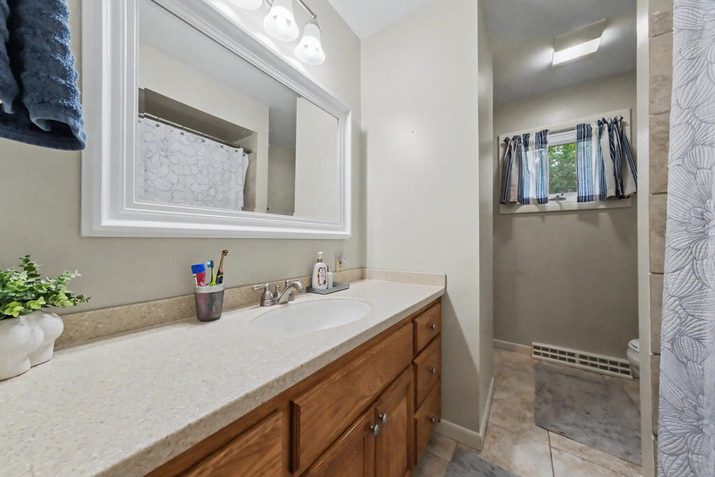 600 Woodcrest Drive, Mansfield, Ohio 44905, 3 Bedrooms Bedrooms, ,2 BathroomsBathrooms,Residential,For Sale,Woodcrest Drive,20100714 600 Woodcrest Drive, Mansfield, Ohio 44905, 3 Bedrooms Bedrooms, ,2 BathroomsBathrooms,Residential,For Sale,Woodcrest Drive,20100714