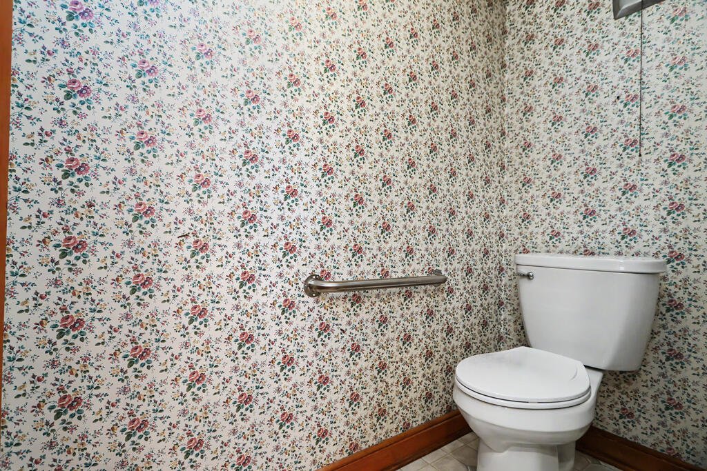 12 Steele Ave, Shelby, Ohio 44875, 4 Bedrooms Bedrooms, ,2 BathroomsBathrooms,Residential,For Sale,Steele Ave,20100723 12 Steele Ave, Shelby, Ohio 44875, 4 Bedrooms Bedrooms, ,2 BathroomsBathrooms,Residential,For Sale,Steele Ave,20100723
