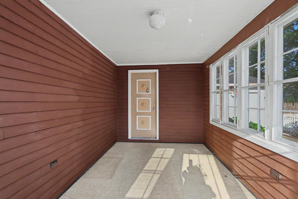 12 Steele Ave, Shelby, Ohio 44875, 4 Bedrooms Bedrooms, ,2 BathroomsBathrooms,Residential,For Sale,Steele Ave,20100723 12 Steele Ave, Shelby, Ohio 44875, 4 Bedrooms Bedrooms, ,2 BathroomsBathrooms,Residential,For Sale,Steele Ave,20100723