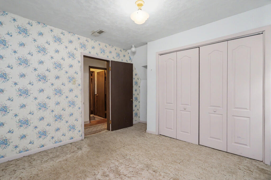 12 Steele Ave, Shelby, Ohio 44875, 4 Bedrooms Bedrooms, ,2 BathroomsBathrooms,Residential,For Sale,Steele Ave,20100723 12 Steele Ave, Shelby, Ohio 44875, 4 Bedrooms Bedrooms, ,2 BathroomsBathrooms,Residential,For Sale,Steele Ave,20100723