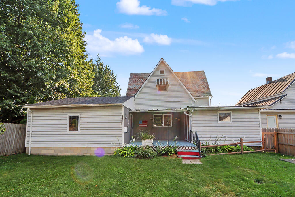 12 Steele Ave, Shelby, Ohio 44875, 4 Bedrooms Bedrooms, ,2 BathroomsBathrooms,Residential,For Sale,Steele Ave,20100723 12 Steele Ave, Shelby, Ohio 44875, 4 Bedrooms Bedrooms, ,2 BathroomsBathrooms,Residential,For Sale,Steele Ave,20100723