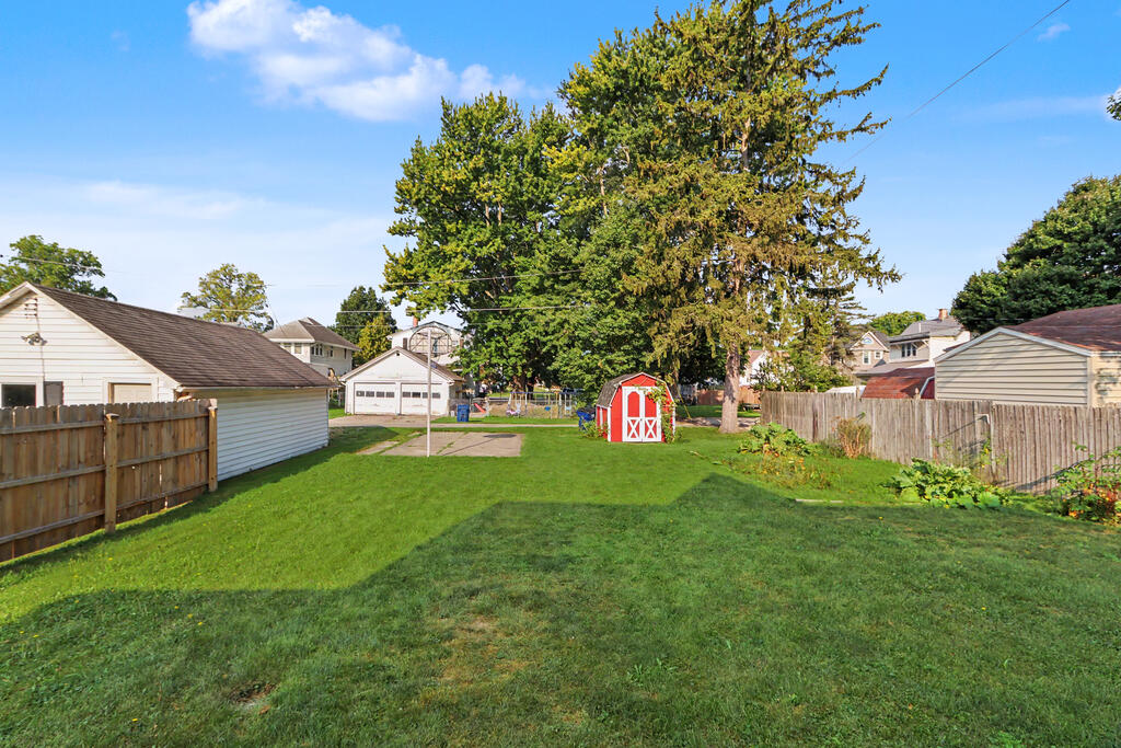 12 Steele Ave, Shelby, Ohio 44875, 4 Bedrooms Bedrooms, ,2 BathroomsBathrooms,Residential,For Sale,Steele Ave,20100723 12 Steele Ave, Shelby, Ohio 44875, 4 Bedrooms Bedrooms, ,2 BathroomsBathrooms,Residential,For Sale,Steele Ave,20100723