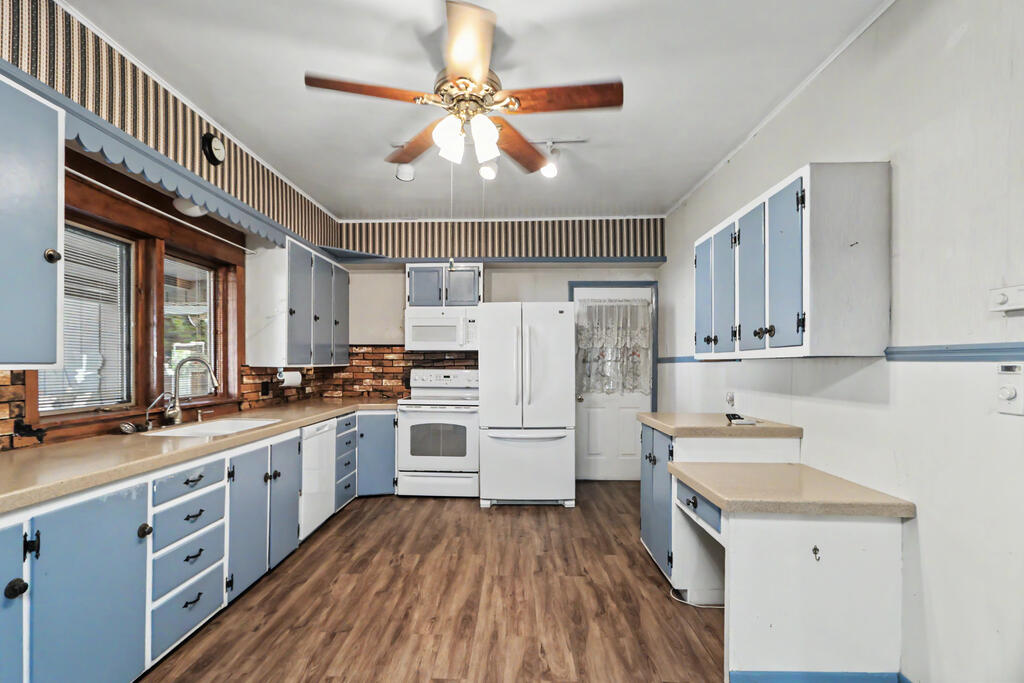 12 Steele Ave, Shelby, Ohio 44875, 4 Bedrooms Bedrooms, ,2 BathroomsBathrooms,Residential,For Sale,Steele Ave,20100723 12 Steele Ave, Shelby, Ohio 44875, 4 Bedrooms Bedrooms, ,2 BathroomsBathrooms,Residential,For Sale,Steele Ave,20100723