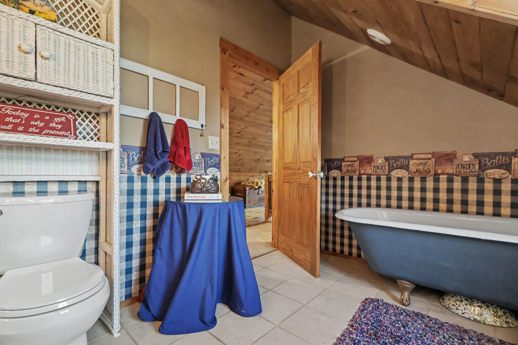 6833 German Road, Crestline, Ohio 44827, 3 Bedrooms Bedrooms, ,3 BathroomsBathrooms,Residential,For Sale,German Road,20100725