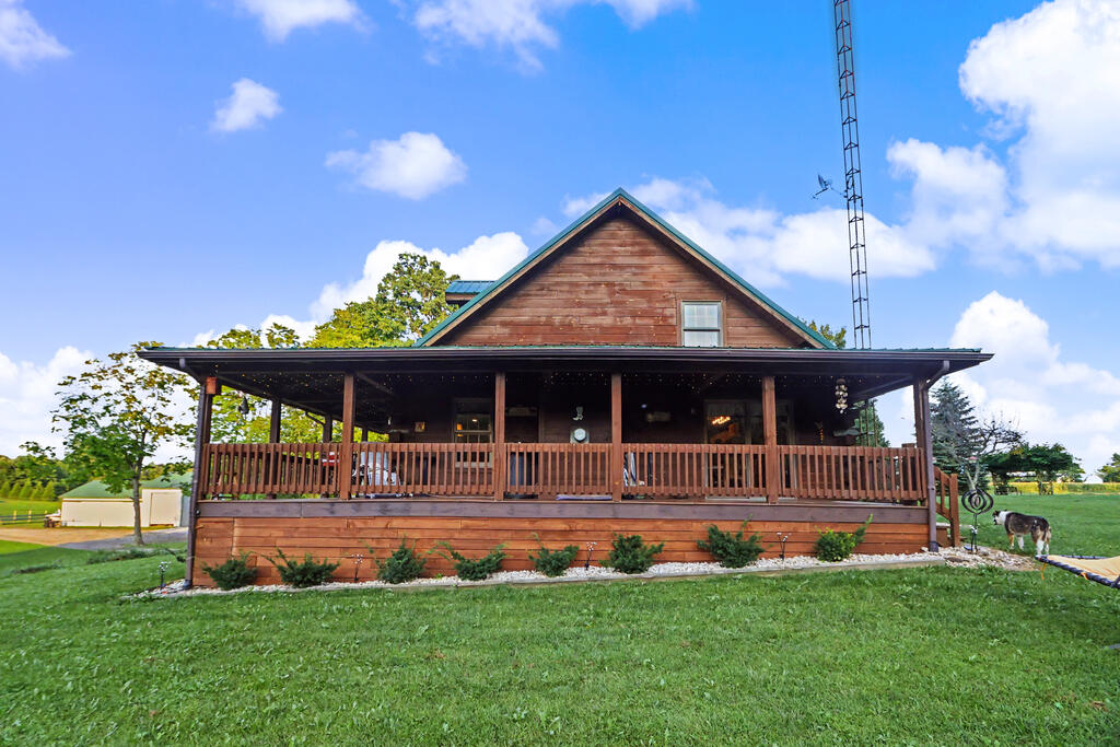 6833 German Road, Crestline, Ohio 44827, 3 Bedrooms Bedrooms, ,3 BathroomsBathrooms,Residential,For Sale,German Road,20100725