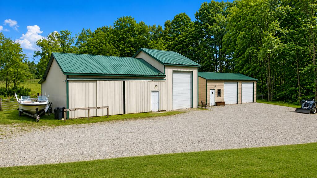 6833 German Road, Crestline, Ohio 44827, 3 Bedrooms Bedrooms, ,3 BathroomsBathrooms,Residential,For Sale,German Road,20100725