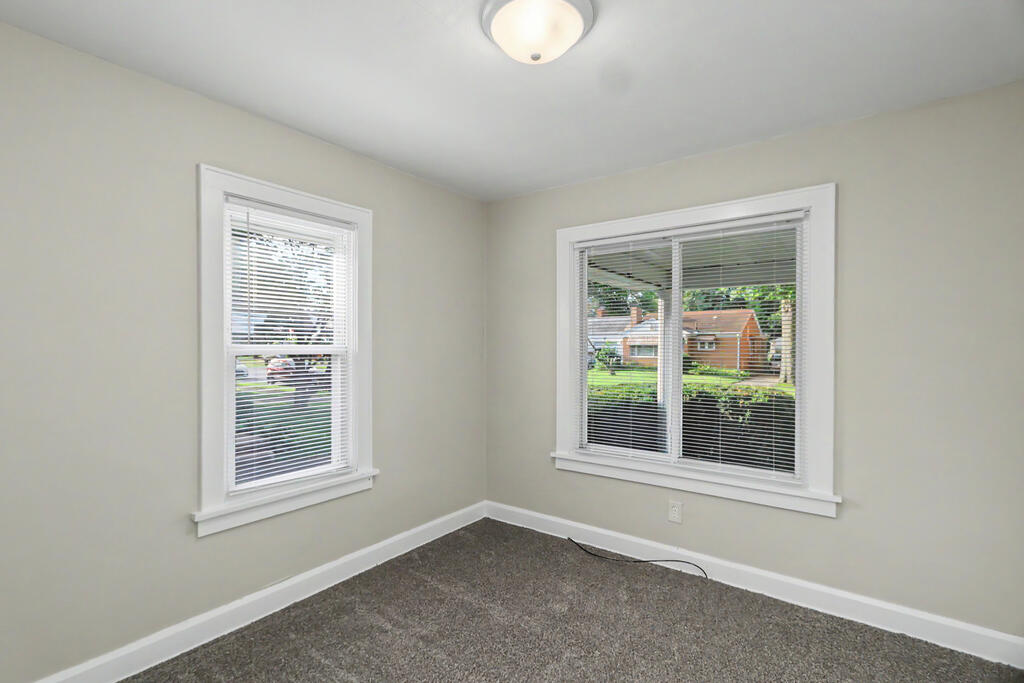 133 North Wolfe Avenue, Mansfield, Ohio 44907, 2 Bedrooms Bedrooms, ,1 BathroomBathrooms,Residential,For Sale,North Wolfe Avenue,20100729 133 North Wolfe Avenue, Mansfield, Ohio 44907, 2 Bedrooms Bedrooms, ,1 BathroomBathrooms,Residential,For Sale,North Wolfe Avenue,20100729