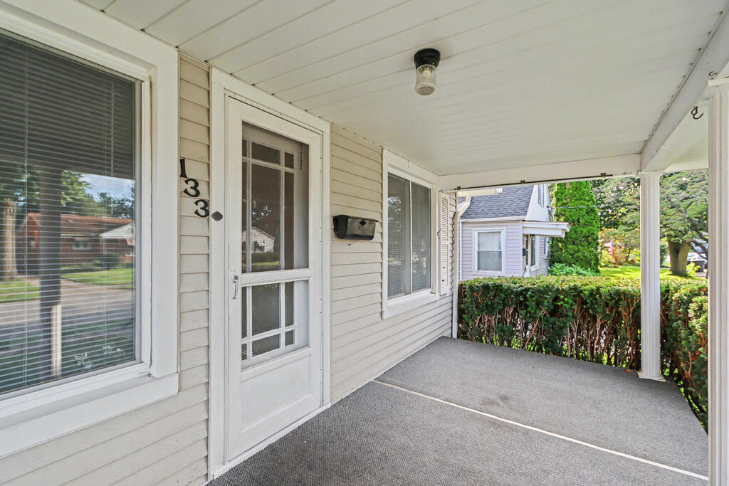 133 North Wolfe Avenue, Mansfield, Ohio 44907, 2 Bedrooms Bedrooms, ,1 BathroomBathrooms,Residential,For Sale,North Wolfe Avenue,20100729 133 North Wolfe Avenue, Mansfield, Ohio 44907, 2 Bedrooms Bedrooms, ,1 BathroomBathrooms,Residential,For Sale,North Wolfe Avenue,20100729