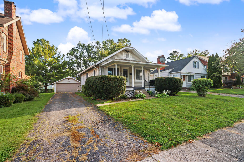 133 North Wolfe Avenue, Mansfield, Ohio 44907, 2 Bedrooms Bedrooms, ,1 BathroomBathrooms,Residential,For Sale,North Wolfe Avenue,20100729 133 North Wolfe Avenue, Mansfield, Ohio 44907, 2 Bedrooms Bedrooms, ,1 BathroomBathrooms,Residential,For Sale,North Wolfe Avenue,20100729
