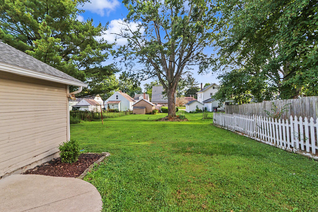 133 North Wolfe Avenue, Mansfield, Ohio 44907, 2 Bedrooms Bedrooms, ,1 BathroomBathrooms,Residential,For Sale,North Wolfe Avenue,20100729 133 North Wolfe Avenue, Mansfield, Ohio 44907, 2 Bedrooms Bedrooms, ,1 BathroomBathrooms,Residential,For Sale,North Wolfe Avenue,20100729