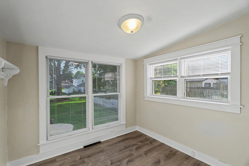 133 North Wolfe Avenue, Mansfield, Ohio 44907, 2 Bedrooms Bedrooms, ,1 BathroomBathrooms,Residential,For Sale,North Wolfe Avenue,20100729 133 North Wolfe Avenue, Mansfield, Ohio 44907, 2 Bedrooms Bedrooms, ,1 BathroomBathrooms,Residential,For Sale,North Wolfe Avenue,20100729
