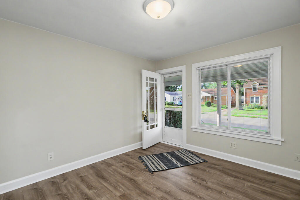 133 North Wolfe Avenue, Mansfield, Ohio 44907, 2 Bedrooms Bedrooms, ,1 BathroomBathrooms,Residential,For Sale,North Wolfe Avenue,20100729 133 North Wolfe Avenue, Mansfield, Ohio 44907, 2 Bedrooms Bedrooms, ,1 BathroomBathrooms,Residential,For Sale,North Wolfe Avenue,20100729