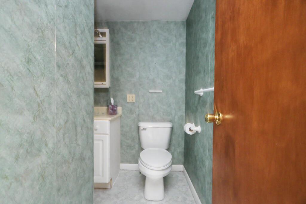 66 Oak Lane, Perrysville, Ohio 44864, 4 Bedrooms Bedrooms, ,2 BathroomsBathrooms,Residential,For Sale,Oak Lane,20100752 66 Oak Lane, Perrysville, Ohio 44864, 4 Bedrooms Bedrooms, ,2 BathroomsBathrooms,Residential,For Sale,Oak Lane,20100752