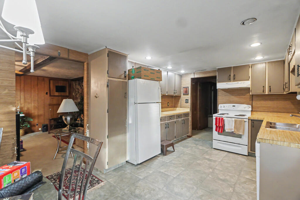 66 Oak Lane, Perrysville, Ohio 44864, 4 Bedrooms Bedrooms, ,2 BathroomsBathrooms,Residential,For Sale,Oak Lane,20100752 66 Oak Lane, Perrysville, Ohio 44864, 4 Bedrooms Bedrooms, ,2 BathroomsBathrooms,Residential,For Sale,Oak Lane,20100752
