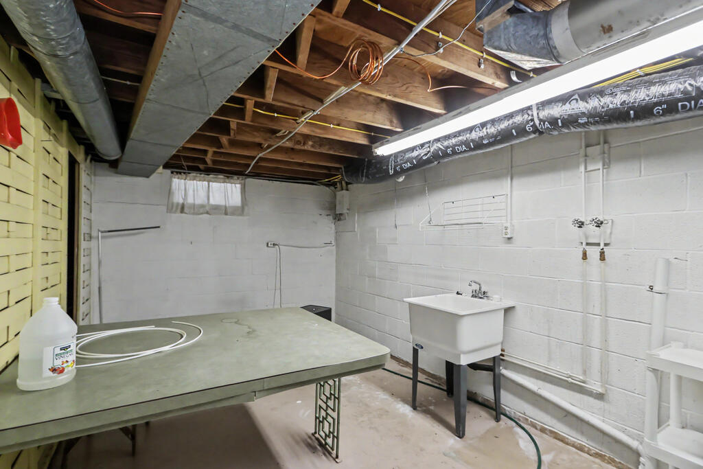 536 Euclid Aveue, Bucyrus, Ohio 44820, 2 Bedrooms Bedrooms, ,1 BathroomBathrooms,Residential,For Sale,Euclid Aveue,20100758
