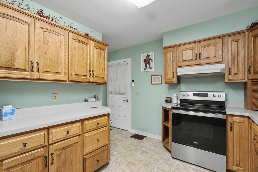 536 Euclid Aveue, Bucyrus, Ohio 44820, 2 Bedrooms Bedrooms, ,1 BathroomBathrooms,Residential,For Sale,Euclid Aveue,20100758