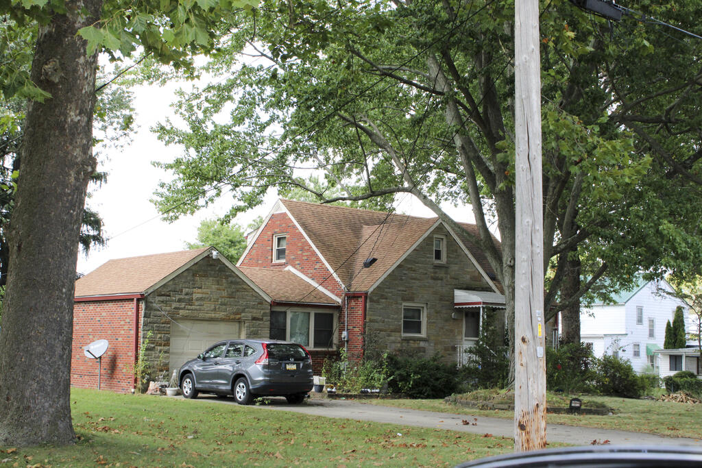 11 W Maxwell Dr, Shelby, Ohio 44875, 5 Bedrooms Bedrooms, ,3 BathroomsBathrooms,Residential,For Sale,W Maxwell Dr,20100769 11 W Maxwell Dr, Shelby, Ohio 44875, 5 Bedrooms Bedrooms, ,3 BathroomsBathrooms,Residential,For Sale,W Maxwell Dr,20100769
