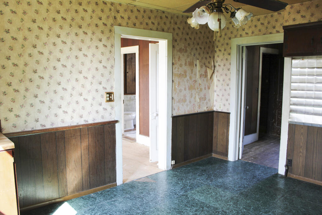 249 Dawsett Ave, Galion, Ohio 44833, 2 Bedrooms Bedrooms, ,1 BathroomBathrooms,Residential,For Sale,Dawsett Ave,20100771 249 Dawsett Ave, Galion, Ohio 44833, 2 Bedrooms Bedrooms, ,1 BathroomBathrooms,Residential,For Sale,Dawsett Ave,20100771