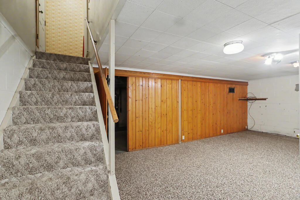 624 Barnard Avenue, Mansfield, Ohio 44903, 4 Bedrooms Bedrooms, ,2 BathroomsBathrooms,Residential,For Sale,Barnard Avenue,20100777 624 Barnard Avenue, Mansfield, Ohio 44903, 4 Bedrooms Bedrooms, ,2 BathroomsBathrooms,Residential,For Sale,Barnard Avenue,20100777