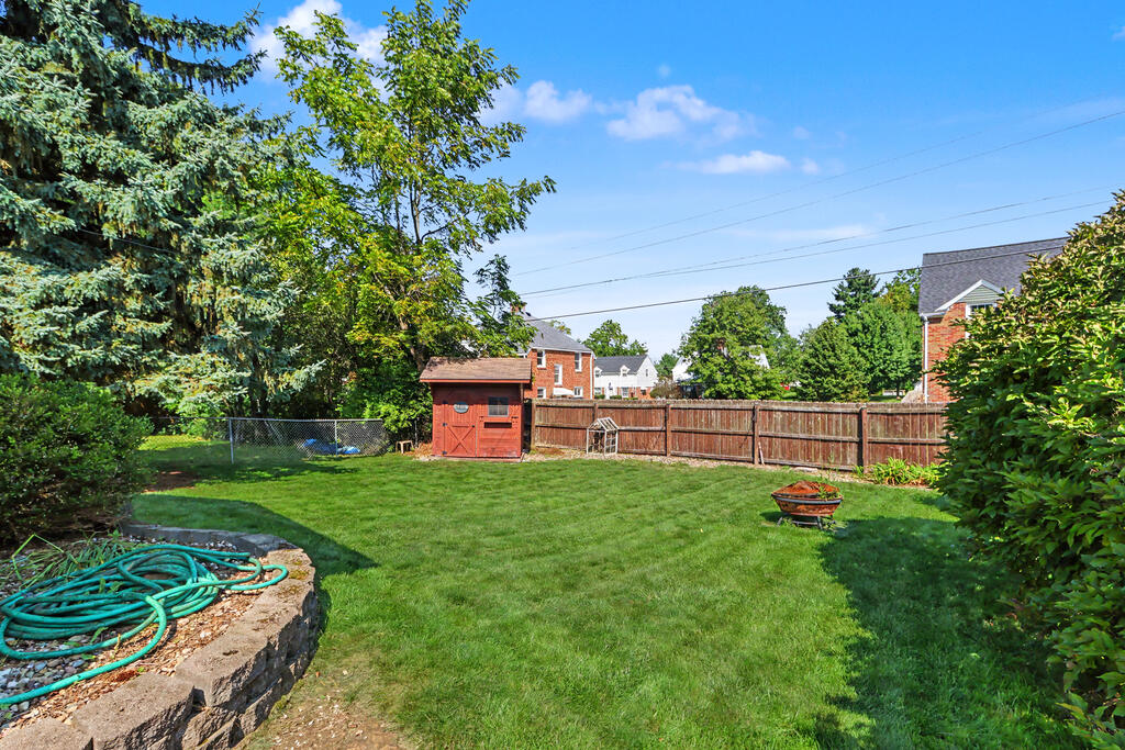 624 Barnard Avenue, Mansfield, Ohio 44903, 4 Bedrooms Bedrooms, ,2 BathroomsBathrooms,Residential,For Sale,Barnard Avenue,20100777 624 Barnard Avenue, Mansfield, Ohio 44903, 4 Bedrooms Bedrooms, ,2 BathroomsBathrooms,Residential,For Sale,Barnard Avenue,20100777