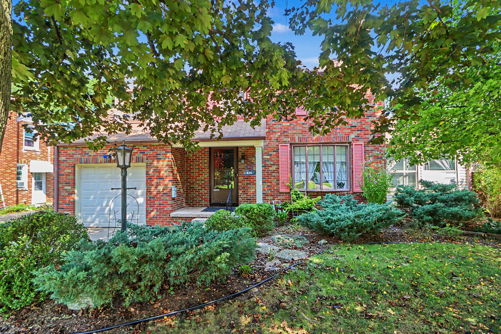 624 Barnard Avenue, Mansfield, Ohio 44903, 4 Bedrooms Bedrooms, ,2 BathroomsBathrooms,Residential,For Sale,Barnard Avenue,20100777 624 Barnard Avenue, Mansfield, Ohio 44903, 4 Bedrooms Bedrooms, ,2 BathroomsBathrooms,Residential,For Sale,Barnard Avenue,20100777