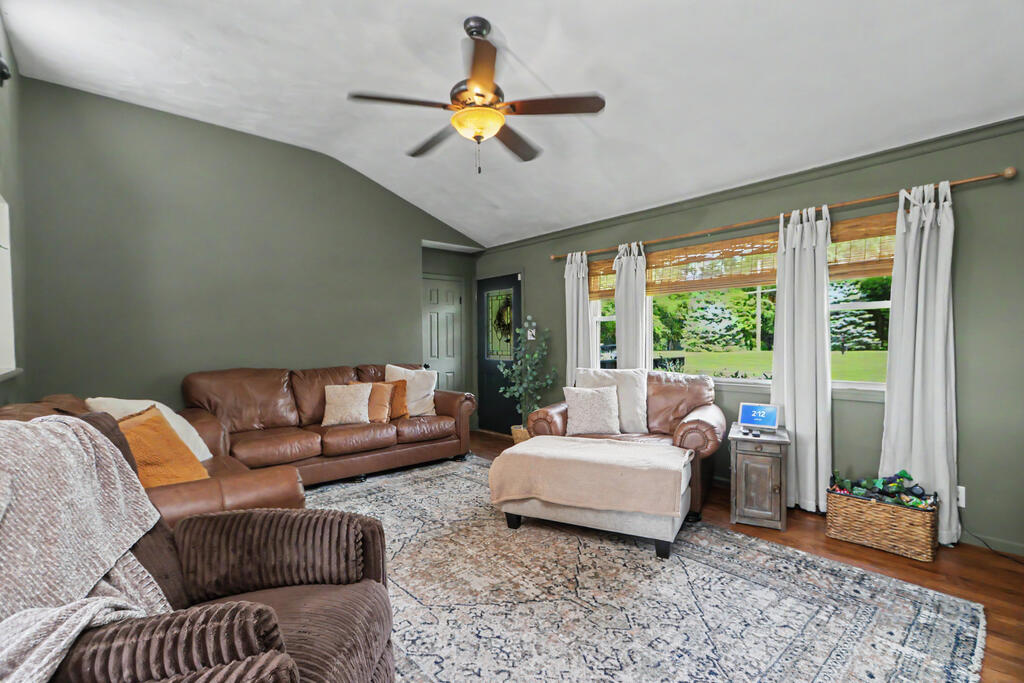 3847 State Route 603, Plymouth, Ohio 44865, 4 Bedrooms Bedrooms, ,2 BathroomsBathrooms,Residential,For Sale,State Route 603,20100780 3847 State Route 603, Plymouth, Ohio 44865, 4 Bedrooms Bedrooms, ,2 BathroomsBathrooms,Residential,For Sale,State Route 603,20100780