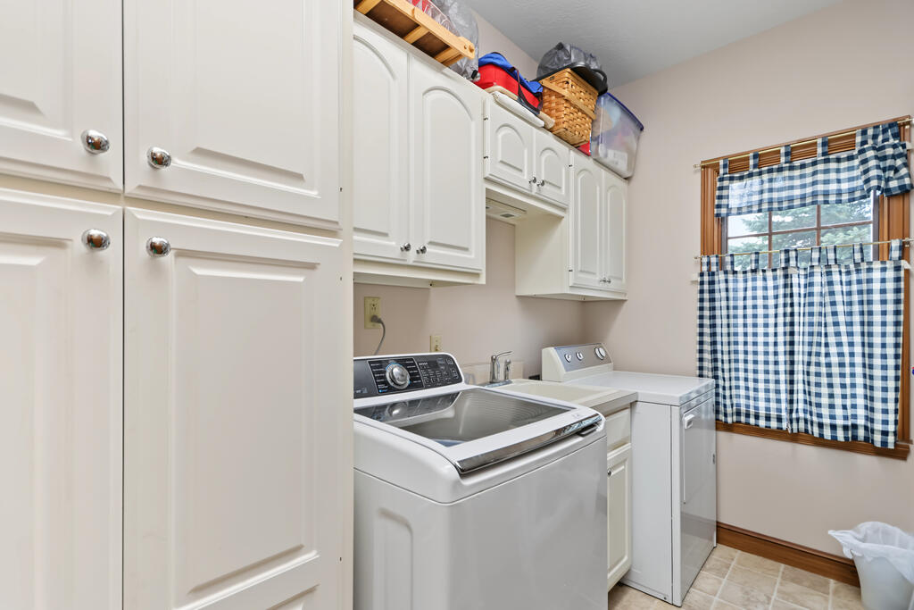 5566 Renie Road, Bellville, Ohio 44813, 5 Bedroom Bedrooms, 0 ,4 BathroomBathrooms,Residential,For Sale,Renie Road,0,20100790 5566 Renie Road, Bellville, Ohio 44813, 5 Bedroom Bedrooms, 0 ,4 BathroomBathrooms,Residential,For Sale,Renie Road,0,20100790