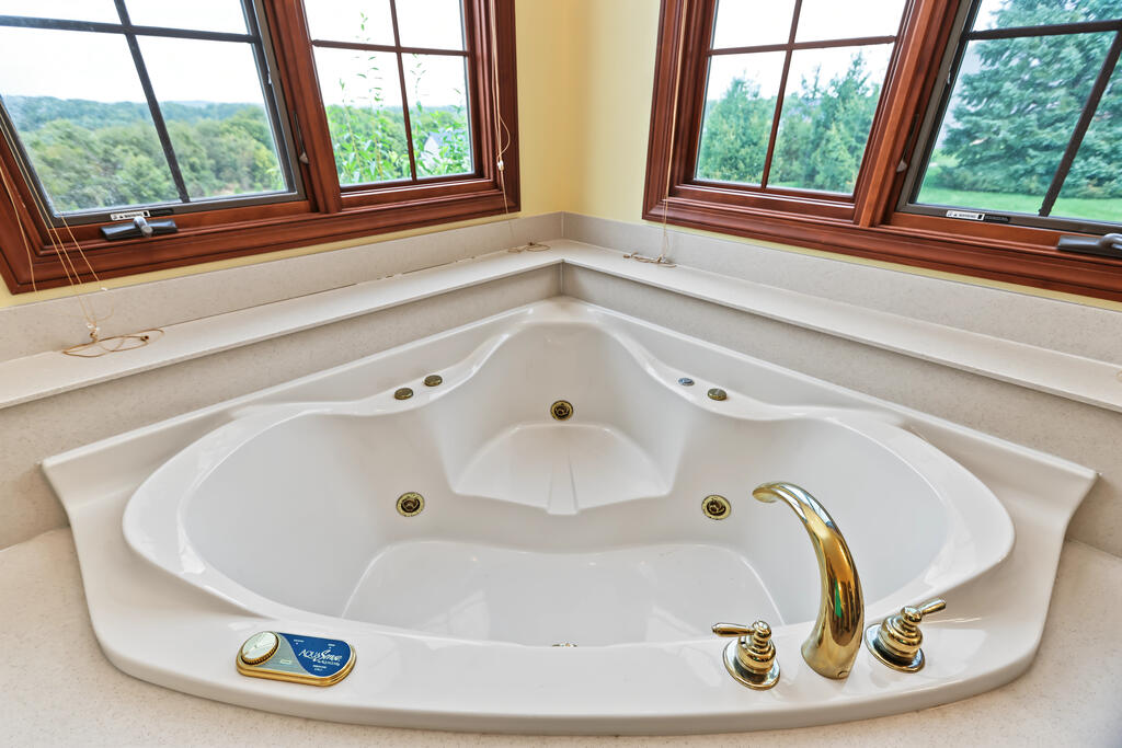 5566 Renie Road, Bellville, Ohio 44813, 5 Bedroom Bedrooms, 0 ,4 BathroomBathrooms,Residential,For Sale,Renie Road,0,20100790 5566 Renie Road, Bellville, Ohio 44813, 5 Bedroom Bedrooms, 0 ,4 BathroomBathrooms,Residential,For Sale,Renie Road,0,20100790