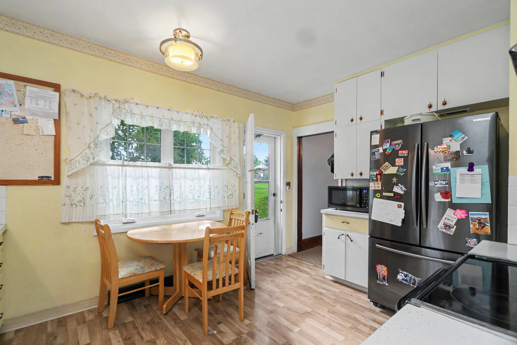 147 East Main Street, Lexington, Ohio 44904, 3 Bedrooms Bedrooms, ,1 BathroomBathrooms,Residential,For Sale,East Main Street,20100795 147 East Main Street, Lexington, Ohio 44904, 3 Bedrooms Bedrooms, ,1 BathroomBathrooms,Residential,For Sale,East Main Street,20100795