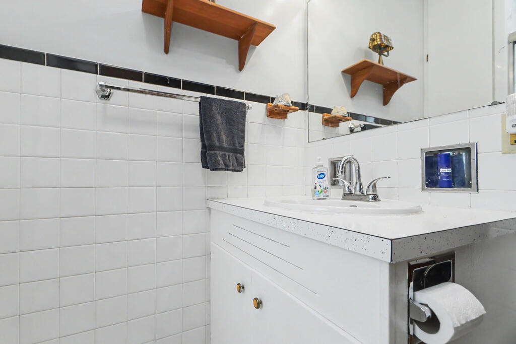 147 East Main Street, Lexington, Ohio 44904, 3 Bedrooms Bedrooms, ,1 BathroomBathrooms,Residential,For Sale,East Main Street,20100795 147 East Main Street, Lexington, Ohio 44904, 3 Bedrooms Bedrooms, ,1 BathroomBathrooms,Residential,For Sale,East Main Street,20100795