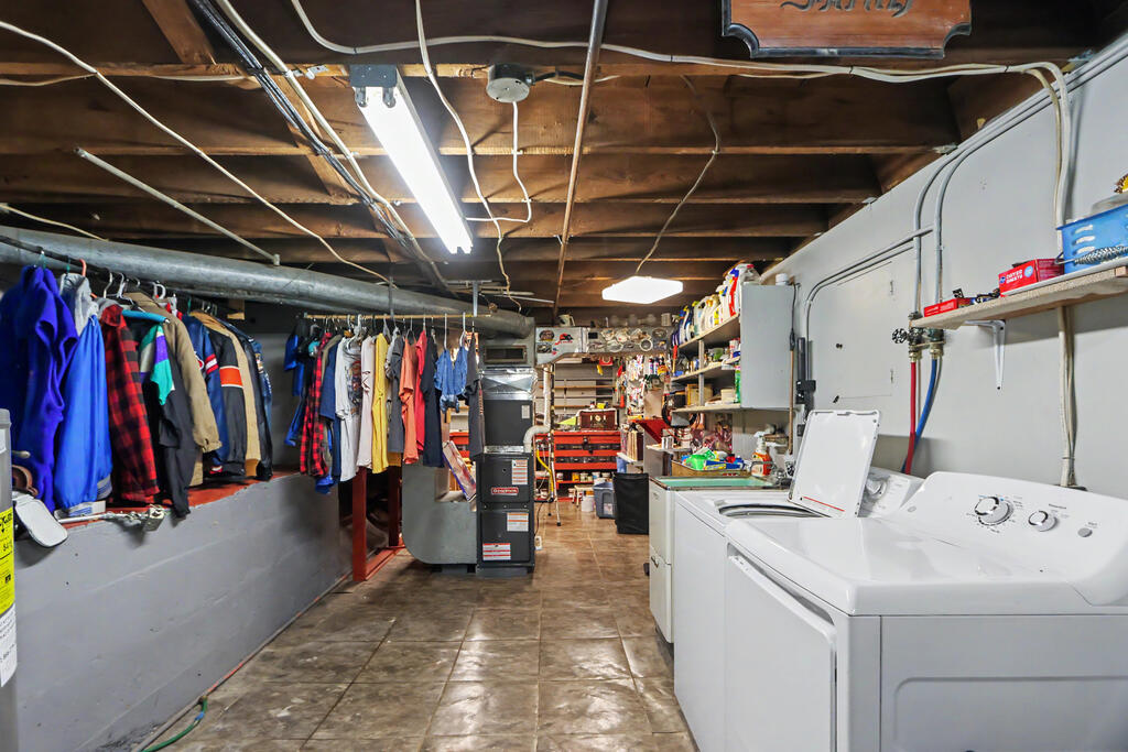 147 East Main Street, Lexington, Ohio 44904, 3 Bedrooms Bedrooms, ,1 BathroomBathrooms,Residential,For Sale,East Main Street,20100795 147 East Main Street, Lexington, Ohio 44904, 3 Bedrooms Bedrooms, ,1 BathroomBathrooms,Residential,For Sale,East Main Street,20100795