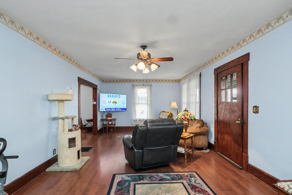 147 East Main Street, Lexington, Ohio 44904, 3 Bedrooms Bedrooms, ,1 BathroomBathrooms,Residential,For Sale,East Main Street,20100795 147 East Main Street, Lexington, Ohio 44904, 3 Bedrooms Bedrooms, ,1 BathroomBathrooms,Residential,For Sale,East Main Street,20100795