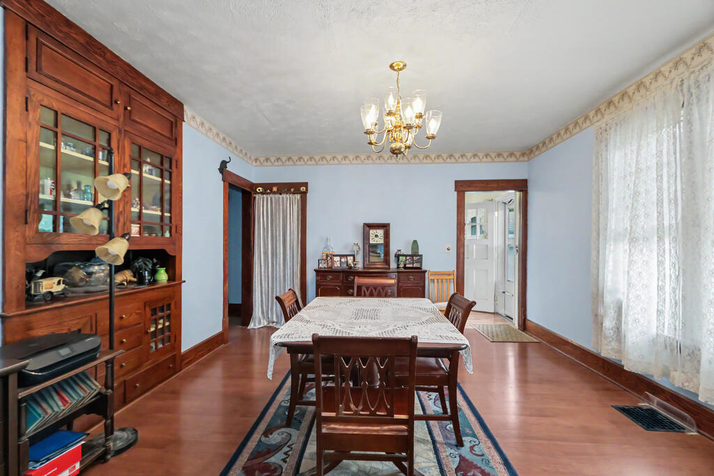 147 East Main Street, Lexington, Ohio 44904, 3 Bedrooms Bedrooms, ,1 BathroomBathrooms,Residential,For Sale,East Main Street,20100795 147 East Main Street, Lexington, Ohio 44904, 3 Bedrooms Bedrooms, ,1 BathroomBathrooms,Residential,For Sale,East Main Street,20100795