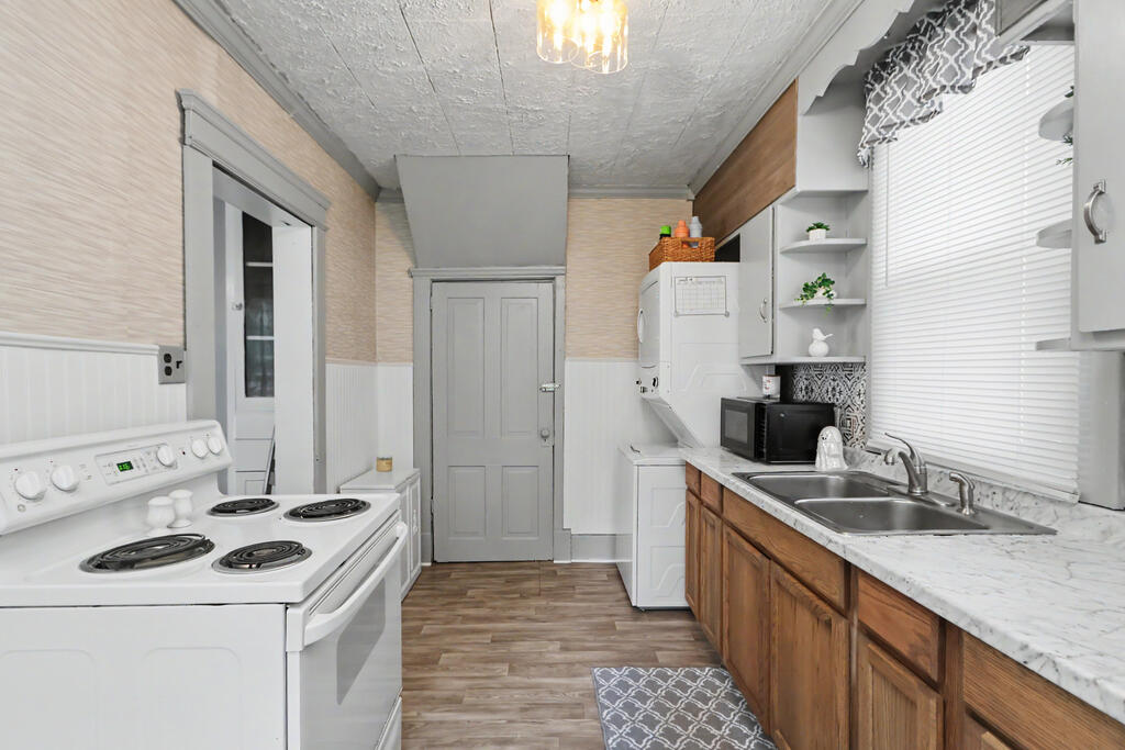 412 Norton Way, Bucyrus, Ohio 44820, 2 Bedrooms Bedrooms, ,1 BathroomBathrooms,Residential,For Sale,Norton Way,20100797 412 Norton Way, Bucyrus, Ohio 44820, 2 Bedrooms Bedrooms, ,1 BathroomBathrooms,Residential,For Sale,Norton Way,20100797