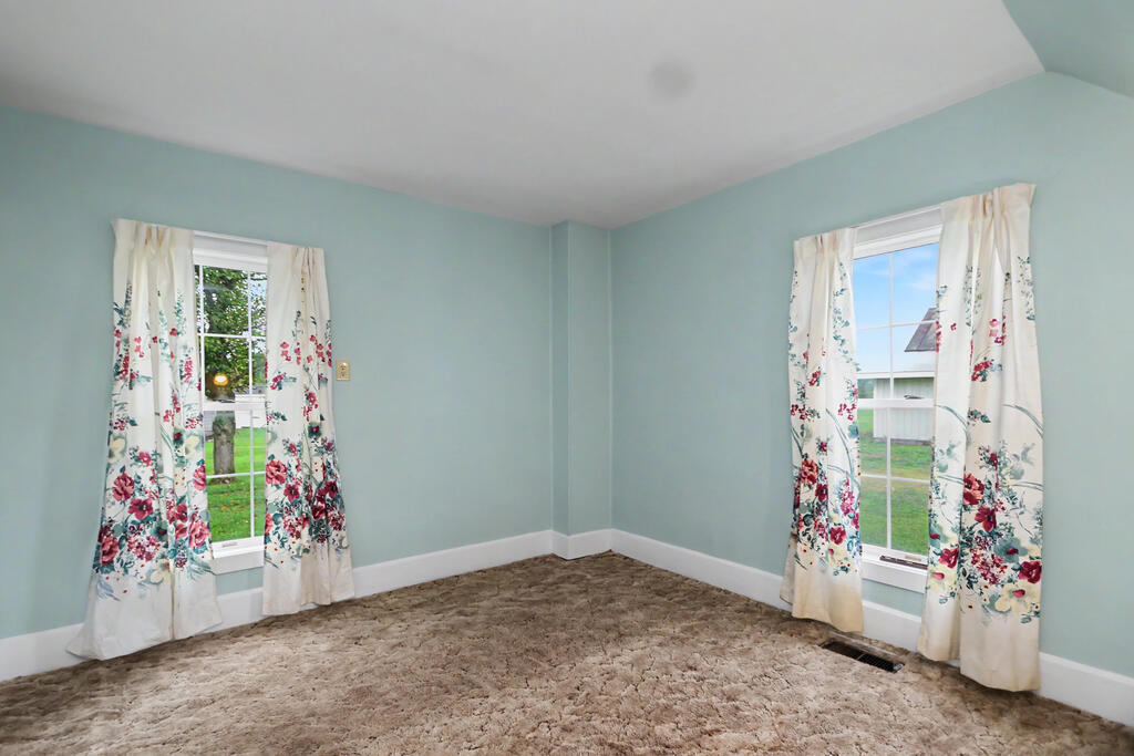 114 Enterprise Street, Edison, Ohio 43320, 3 Bedrooms Bedrooms, ,1 BathroomBathrooms,Residential,For Sale,Enterprise Street,20100799