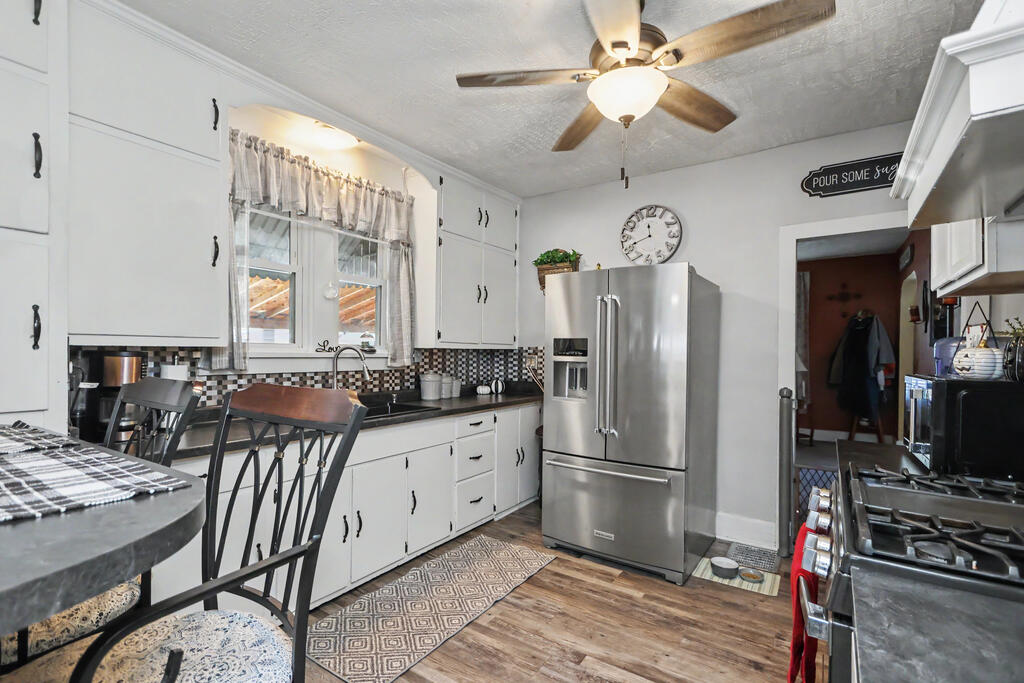 562 Prospect Street, Bucyrus, Ohio 44820, 3 Bedrooms Bedrooms, ,2 BathroomsBathrooms,Residential,For Sale,Prospect Street,20100841 562 Prospect Street, Bucyrus, Ohio 44820, 3 Bedrooms Bedrooms, ,2 BathroomsBathrooms,Residential,For Sale,Prospect Street,20100841