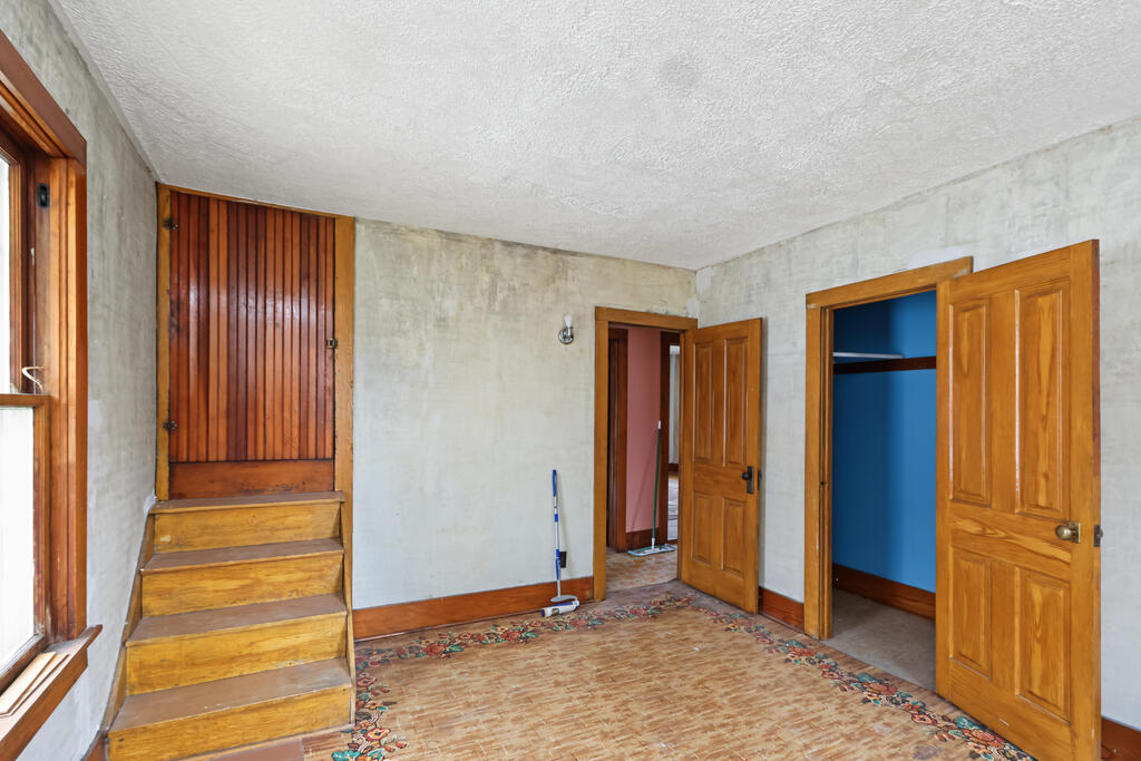 21 Third Street, Shelby, Ohio 44875, 4 Bedrooms Bedrooms, ,1 BathroomBathrooms,Residential,For Sale,Third Street,20100870 21 Third Street, Shelby, Ohio 44875, 4 Bedrooms Bedrooms, ,1 BathroomBathrooms,Residential,For Sale,Third Street,20100870