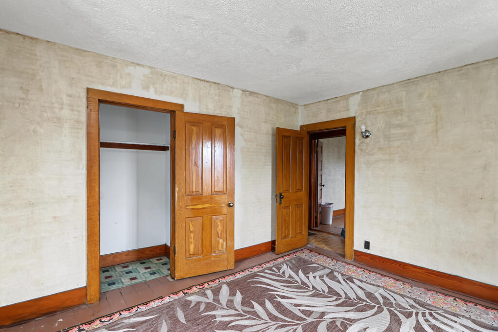 21 Third Street, Shelby, Ohio 44875, 4 Bedrooms Bedrooms, ,1 BathroomBathrooms,Residential,For Sale,Third Street,20100870 21 Third Street, Shelby, Ohio 44875, 4 Bedrooms Bedrooms, ,1 BathroomBathrooms,Residential,For Sale,Third Street,20100870