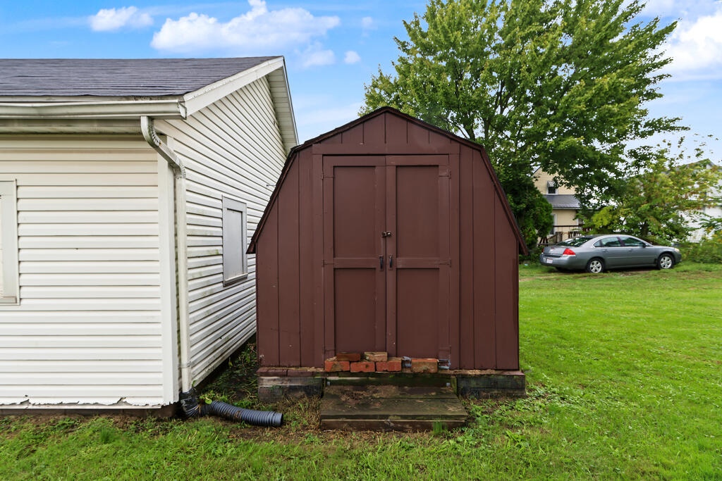 21 Third Street, Shelby, Ohio 44875, 4 Bedrooms Bedrooms, ,1 BathroomBathrooms,Residential,For Sale,Third Street,20100870 21 Third Street, Shelby, Ohio 44875, 4 Bedrooms Bedrooms, ,1 BathroomBathrooms,Residential,For Sale,Third Street,20100870