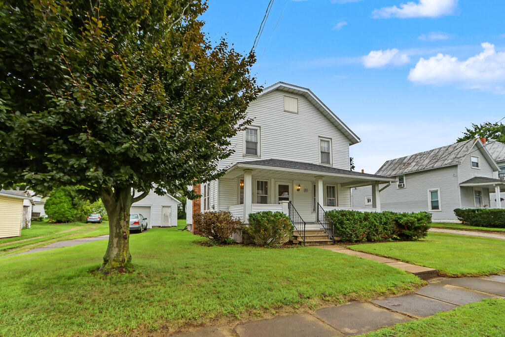 21 Third Street, Shelby, Ohio 44875, 4 Bedrooms Bedrooms, ,1 BathroomBathrooms,Residential,For Sale,Third Street,20100870 21 Third Street, Shelby, Ohio 44875, 4 Bedrooms Bedrooms, ,1 BathroomBathrooms,Residential,For Sale,Third Street,20100870