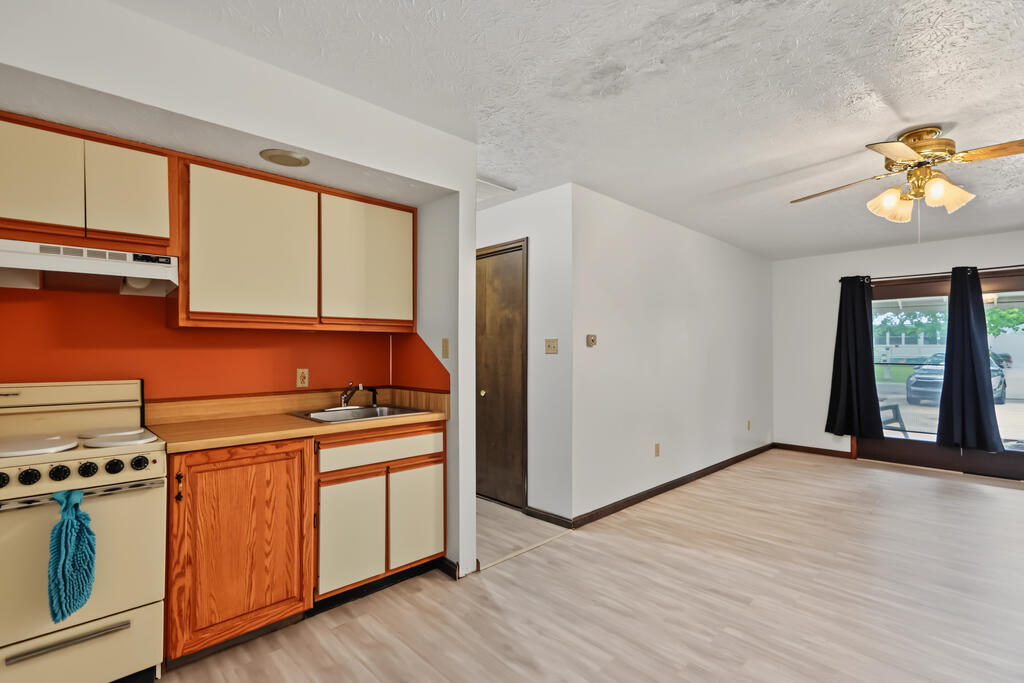 335 Westlawn Drive, Mansfield, Ohio 44906, 3 Bedrooms Bedrooms, ,2 BathroomsBathrooms,Residential,For Sale,Westlawn Drive,20100872 335 Westlawn Drive, Mansfield, Ohio 44906, 3 Bedrooms Bedrooms, ,2 BathroomsBathrooms,Residential,For Sale,Westlawn Drive,20100872