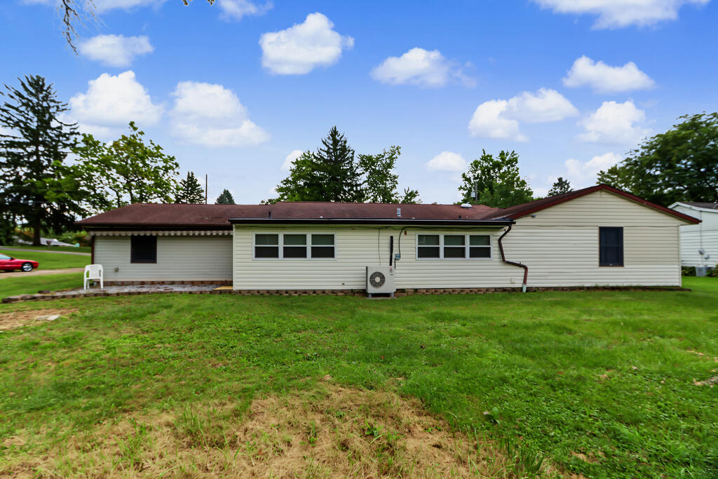 335 Westlawn Drive, Mansfield, Ohio 44906, 3 Bedrooms Bedrooms, ,2 BathroomsBathrooms,Residential,For Sale,Westlawn Drive,20100872 335 Westlawn Drive, Mansfield, Ohio 44906, 3 Bedrooms Bedrooms, ,2 BathroomsBathrooms,Residential,For Sale,Westlawn Drive,20100872