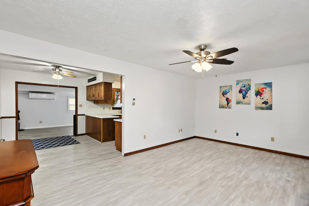 335 Westlawn Drive, Mansfield, Ohio 44906, 3 Bedrooms Bedrooms, ,2 BathroomsBathrooms,Residential,For Sale,Westlawn Drive,20100872 335 Westlawn Drive, Mansfield, Ohio 44906, 3 Bedrooms Bedrooms, ,2 BathroomsBathrooms,Residential,For Sale,Westlawn Drive,20100872