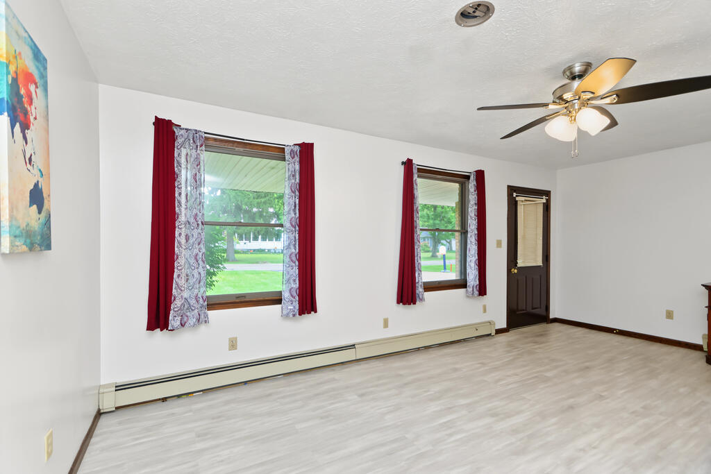 335 Westlawn Drive, Mansfield, Ohio 44906, 3 Bedrooms Bedrooms, ,2 BathroomsBathrooms,Residential,For Sale,Westlawn Drive,20100872 335 Westlawn Drive, Mansfield, Ohio 44906, 3 Bedrooms Bedrooms, ,2 BathroomsBathrooms,Residential,For Sale,Westlawn Drive,20100872