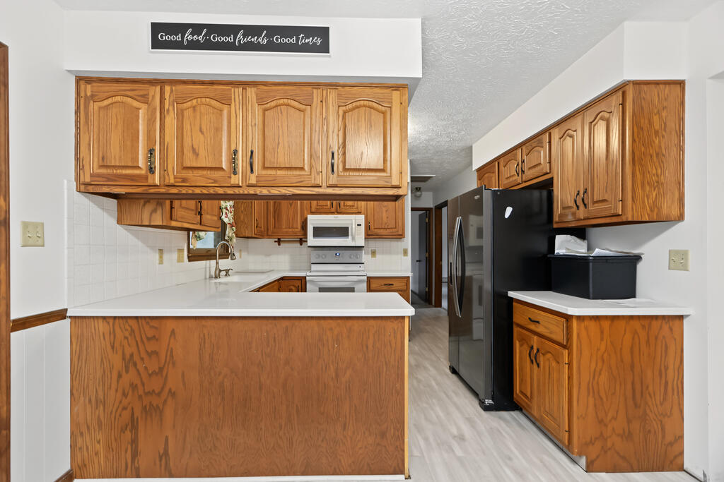 335 Westlawn Drive, Mansfield, Ohio 44906, 3 Bedrooms Bedrooms, ,2 BathroomsBathrooms,Residential,For Sale,Westlawn Drive,20100872 335 Westlawn Drive, Mansfield, Ohio 44906, 3 Bedrooms Bedrooms, ,2 BathroomsBathrooms,Residential,For Sale,Westlawn Drive,20100872