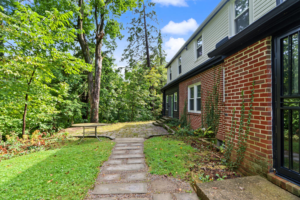 55 Wellington Avenue, Mansfield, Ohio 44906, 4 Bedrooms Bedrooms, ,2 BathroomsBathrooms,Residential,For Sale,Wellington Avenue,20100891 55 Wellington Avenue, Mansfield, Ohio 44906, 4 Bedrooms Bedrooms, ,2 BathroomsBathrooms,Residential,For Sale,Wellington Avenue,20100891